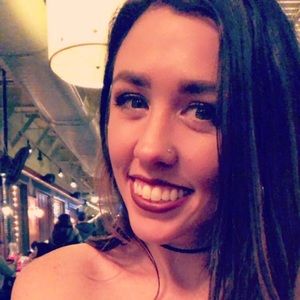 Meet your Posher, Elizabeth